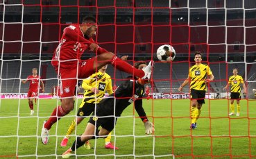 Байерн Мюнхен и Борусия Дортмунд играят при резултат 2 0 за Суперкупата