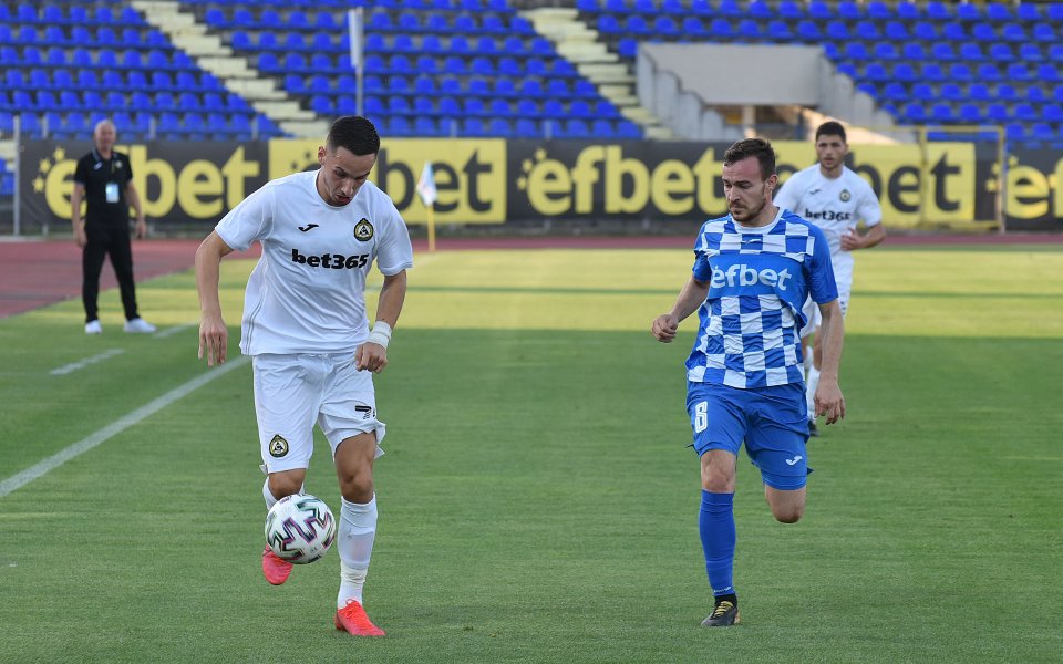 Славия приема Монтана в мач от 1/8-финалите на Купата на