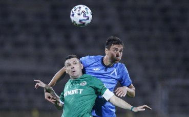 Левски и Ботев Враца играят при резултат 0 0 в двубой от