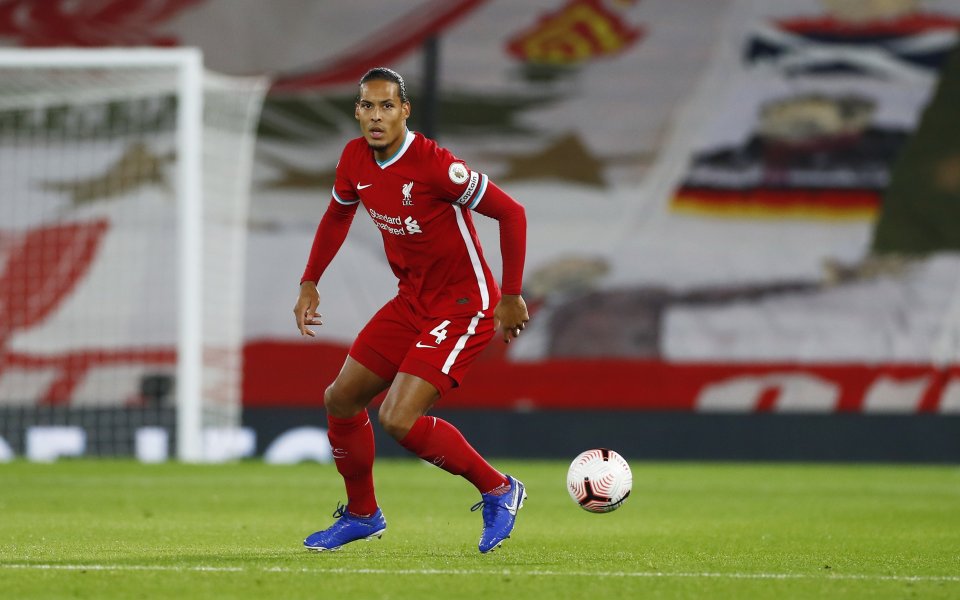 Анди Коул и Дуайт Йорк избраха Върджил ван Дайк като