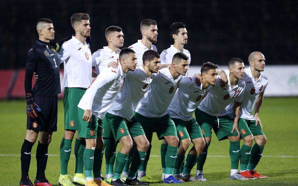 Селекционерът на младежкия национален отбор - Александър Димитров, е решил