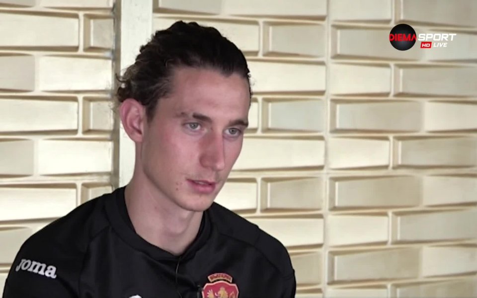 Нападателят на националния отбор Божидар Краев говори в предаването &bdquo;Домът