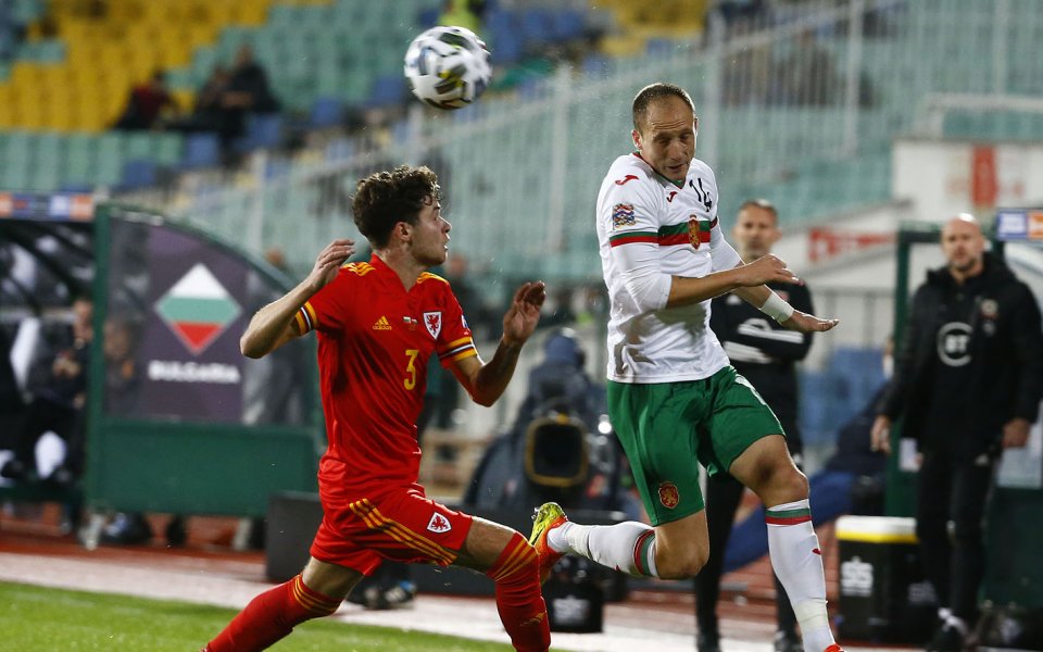 България и Уелс играят при 0:0 в среща от Група