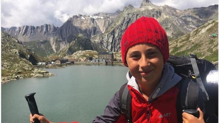 Вълнуващата история на едно 11-годишно момче, което извървя 2800 км, за да види баба си