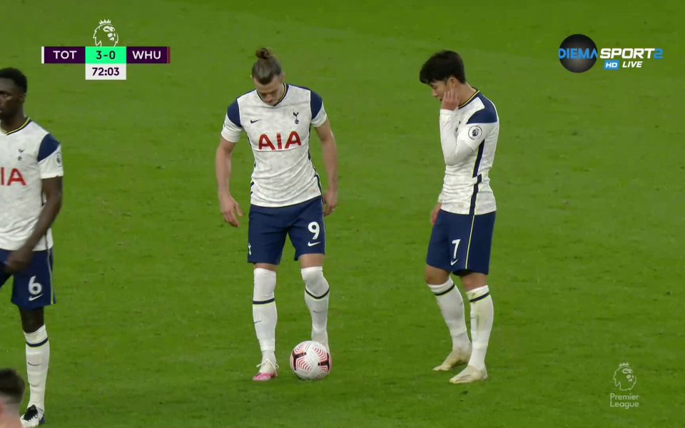 Седем години и пет месеца, след като игра за последно