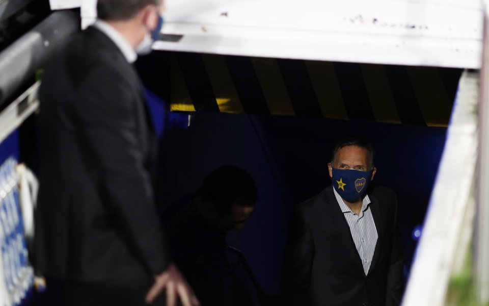 Бока Хуниорс подаде жалба в съда срещу Барселона заради трансфера