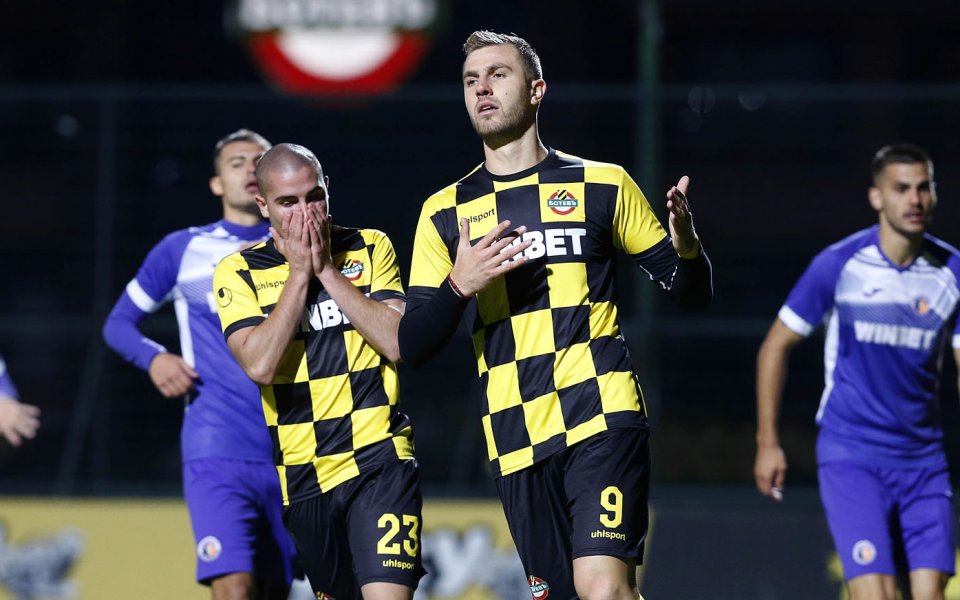 Ботев Пловдив съобщи преди минути, че след вчерашните нови тестове