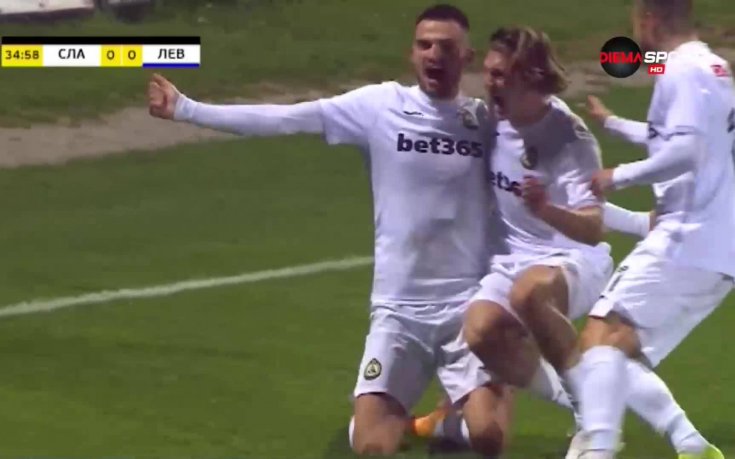 Славия удари Левски в дебюта на Тарханов начело на 