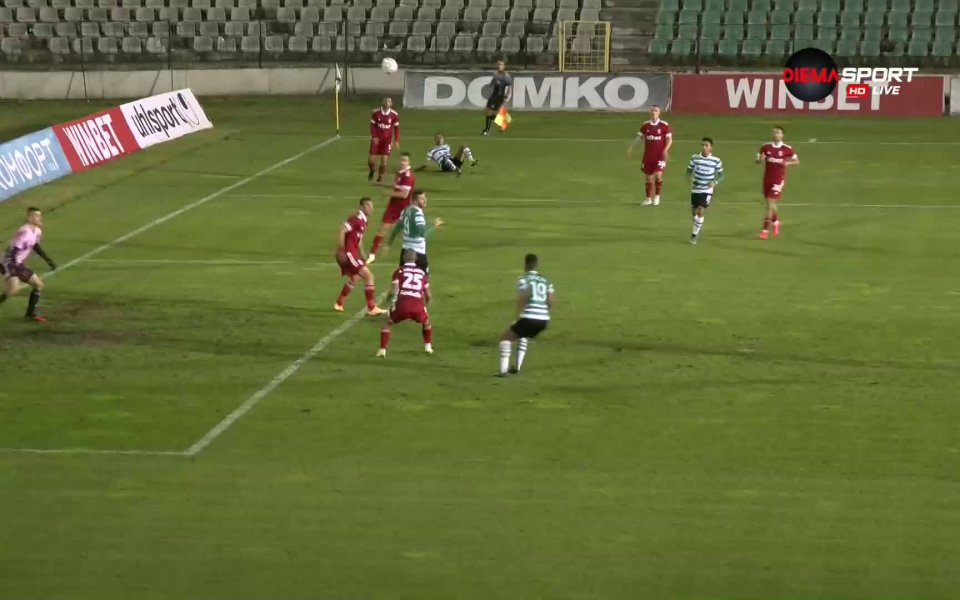 В 21-ата минута на двубоя между Черно море и ЦСКА