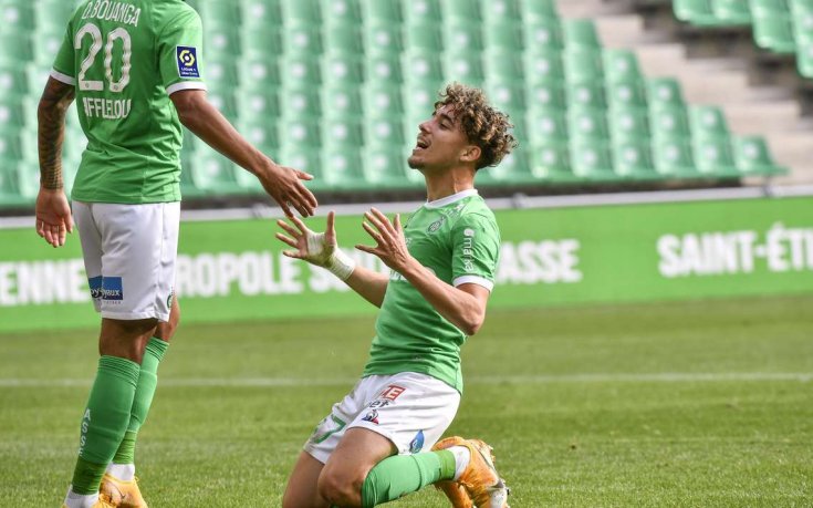 Сент Етиен с драконовски мерки след ексцесиите с феновете