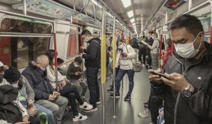 Учени: Да се мълчи в обществения транспорт