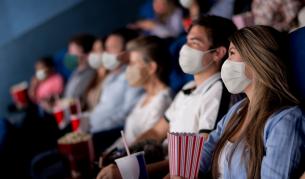 COVID-19: Учените изчислиха колко човека се заразяват на масови мероприятия