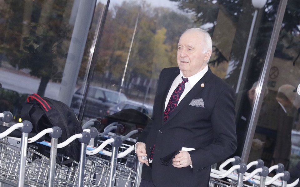 Футболната легенда на България - Петър Жеков, направи мрачна прогноза