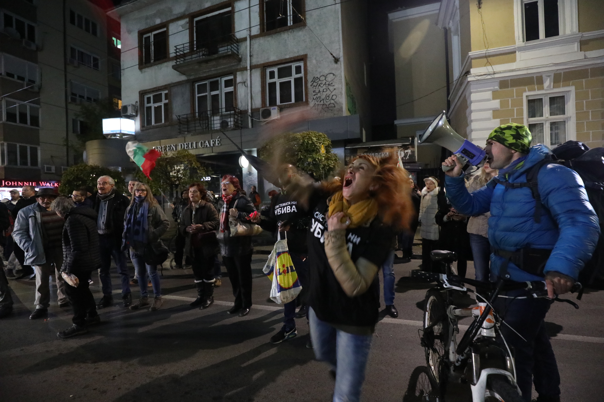 <p>120 дни на антиправителствени протести</p>