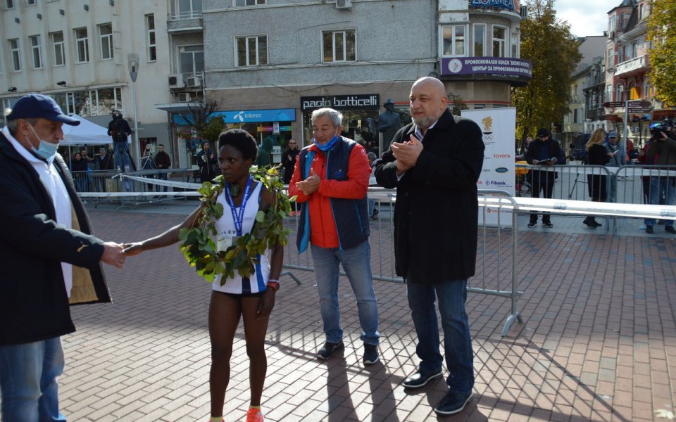 Министърът на младежта и спорта Красен Кралев даде старт и