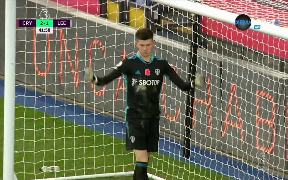 Отборът на Кристъл Палас води уверено на Лийдс Юнайтед на