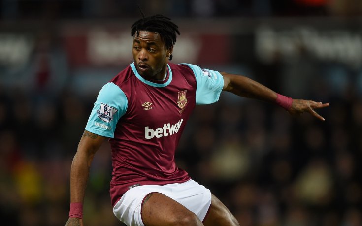 Бивш футболист на Арсенал и Барселона ще продължи кариерата си в...Джибути