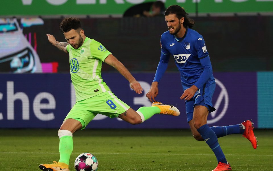 Волфсбург се наложи с 2:1 над Хофенхайм в мач от