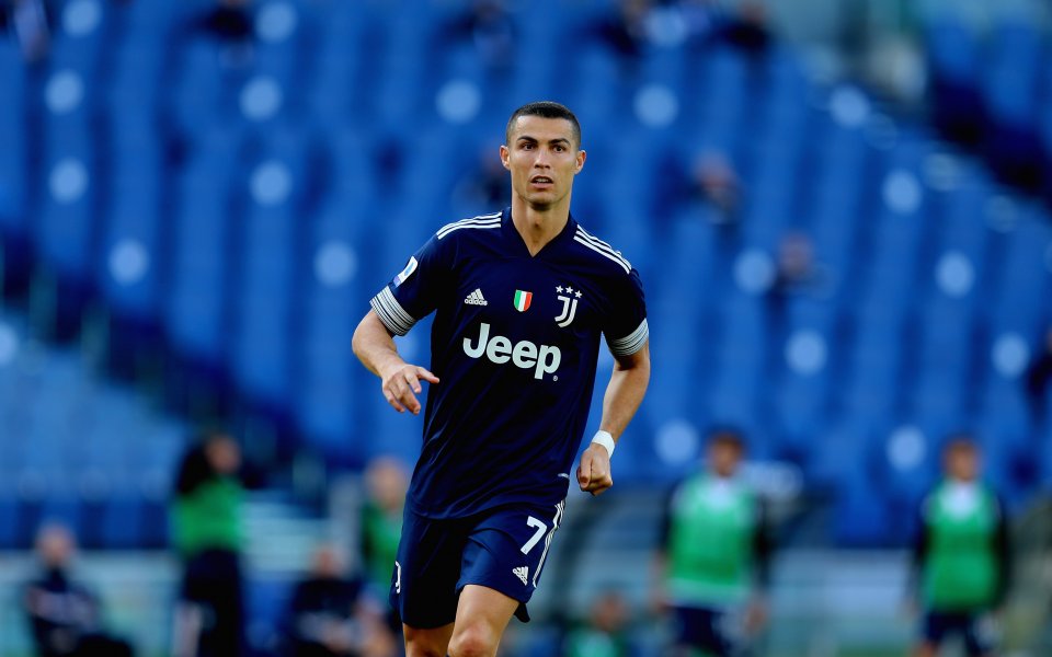 Отборът на Манчестър Юнайтед е направил официално предложение, за да