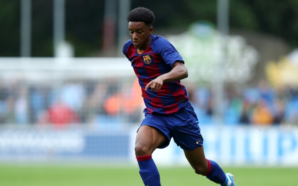 Левият защитник на Барселона Алехандро Балде е влязъл в сферата