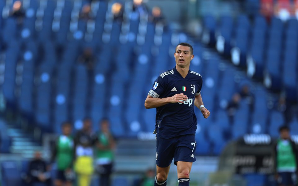 Португалската мегазвезда Кристиано Роналдо е на линия за сблъсъка с