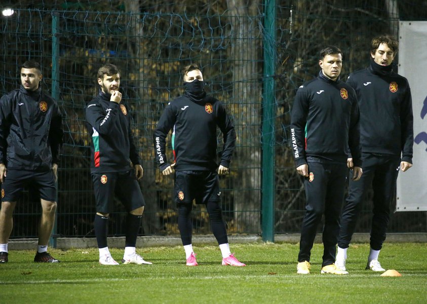 Тренировка на българския национален отбор по футбол преди срещата с1