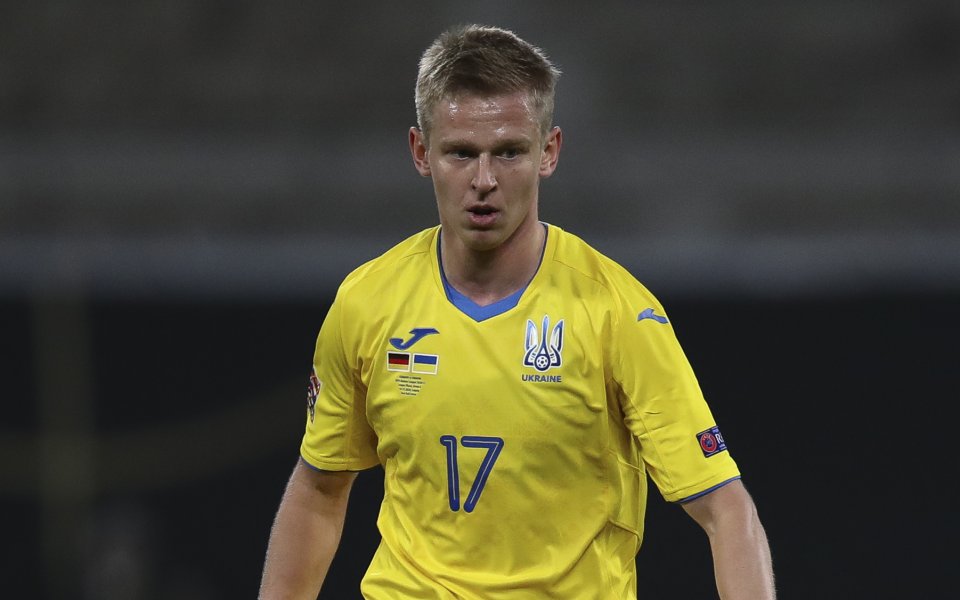 Левият краен бранител на Манчестър Сити Олександър Зинченко е получил