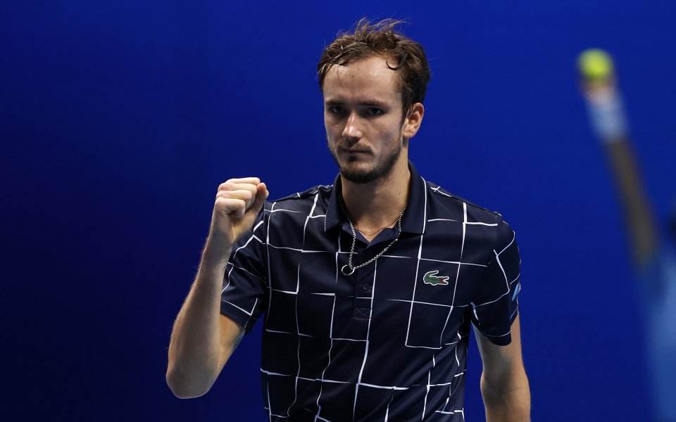 Даниил Медведев победи в първия си двубой от финалния Мастърс