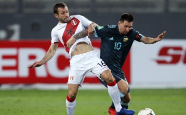 Аржентина спечели с 2 0 визитата си на Перу и продължава