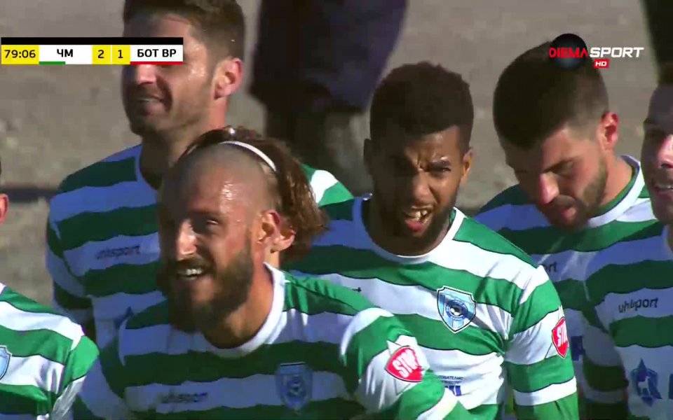 . .native-ad-suggested-news { position: relative; margin-bottom: 40px; width: 100%; padding: