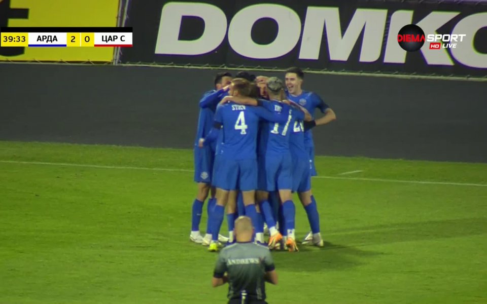 . .native-ad-suggested-news { position: relative; margin-bottom: 40px; width: 100%; padding: