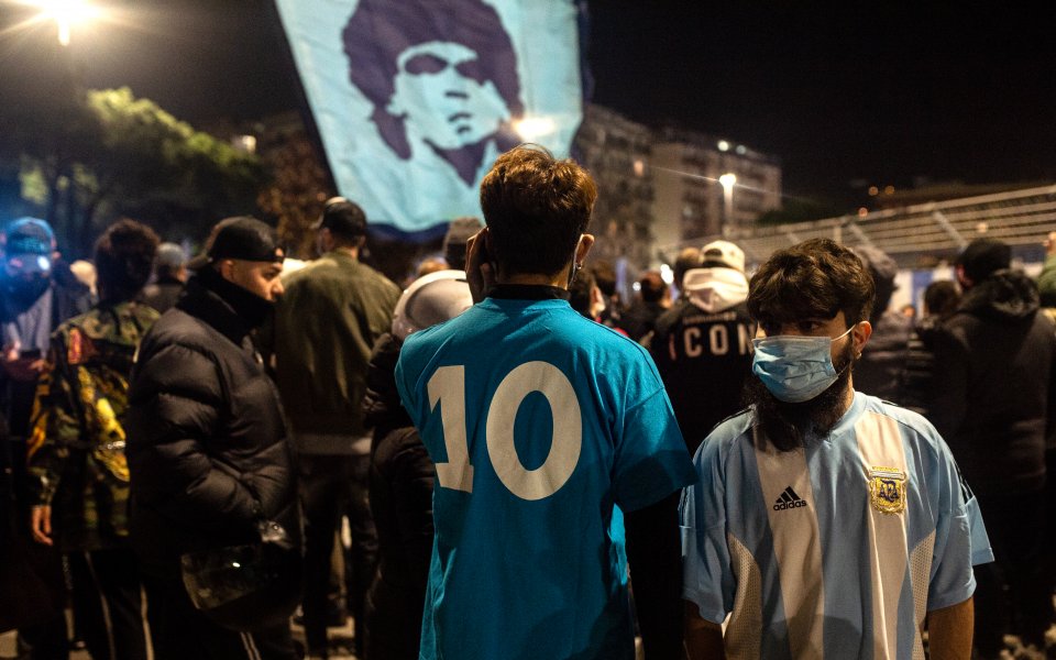 Диего Марадона ще бъде погребан в гробището Хардин де Пас