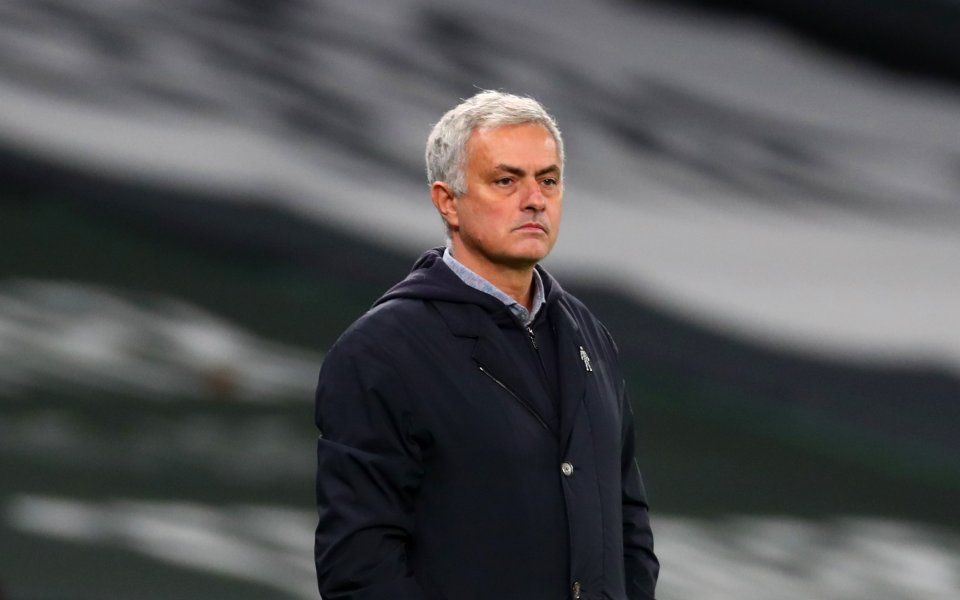 Мениджърът на Тотнъм Жозе Моуриньо заяви, че Диего Марадона е