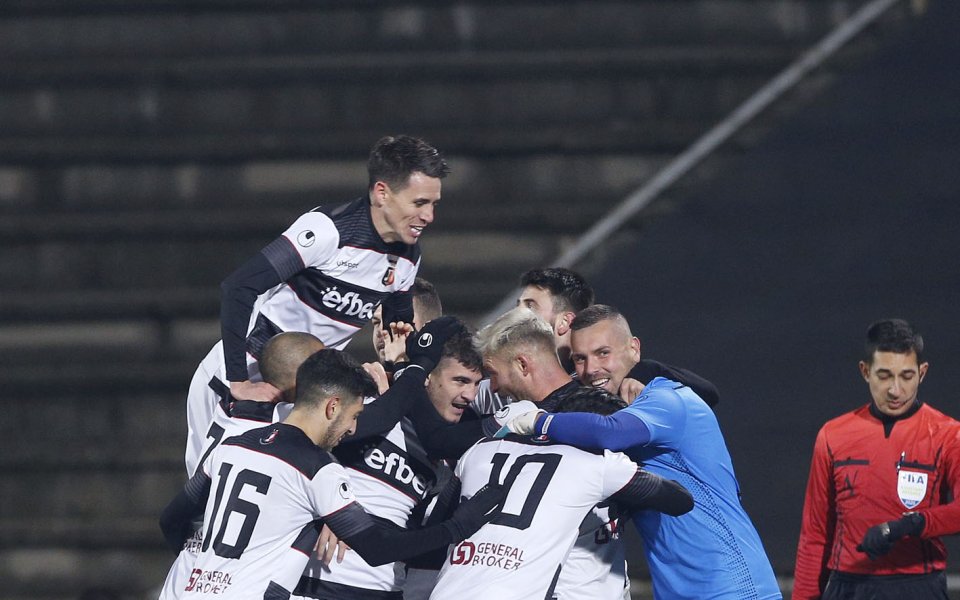 Феновете на Локомотив Пловдив намериха нов и интересен начин, по