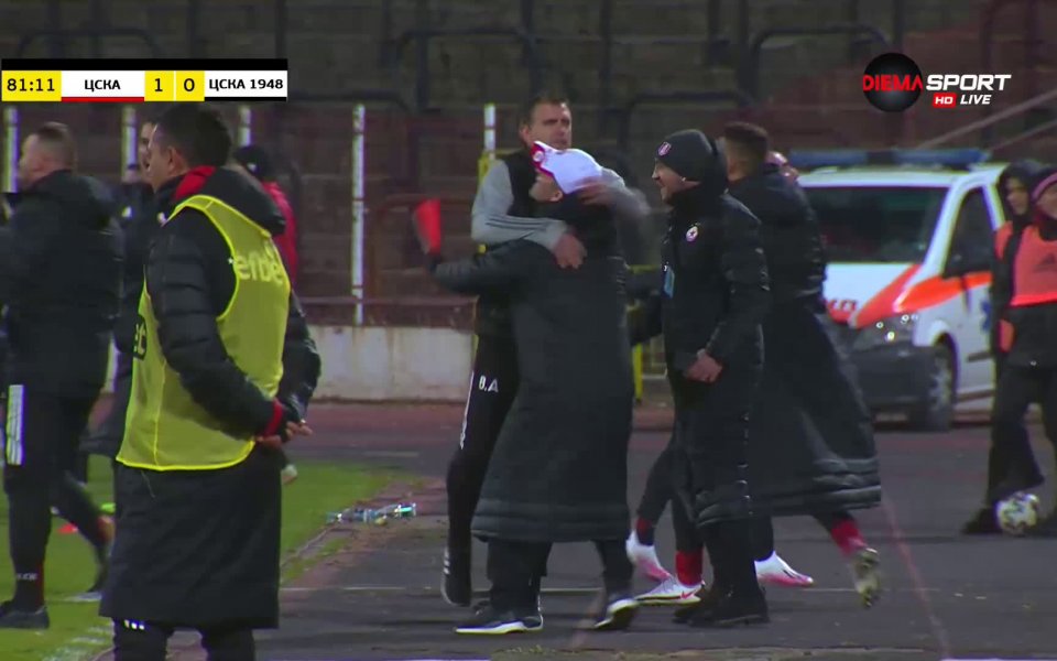 ЦСКА победи новака в елита ЦСКА 1948 с 2:0 в