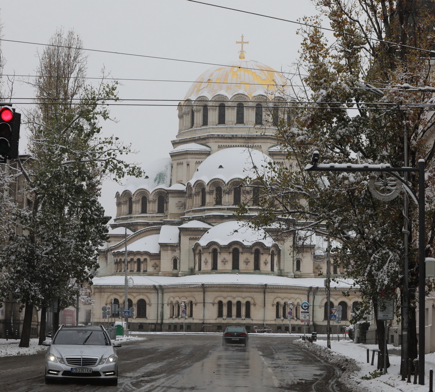 <p>Първи сняг в София за Андреевден</p>