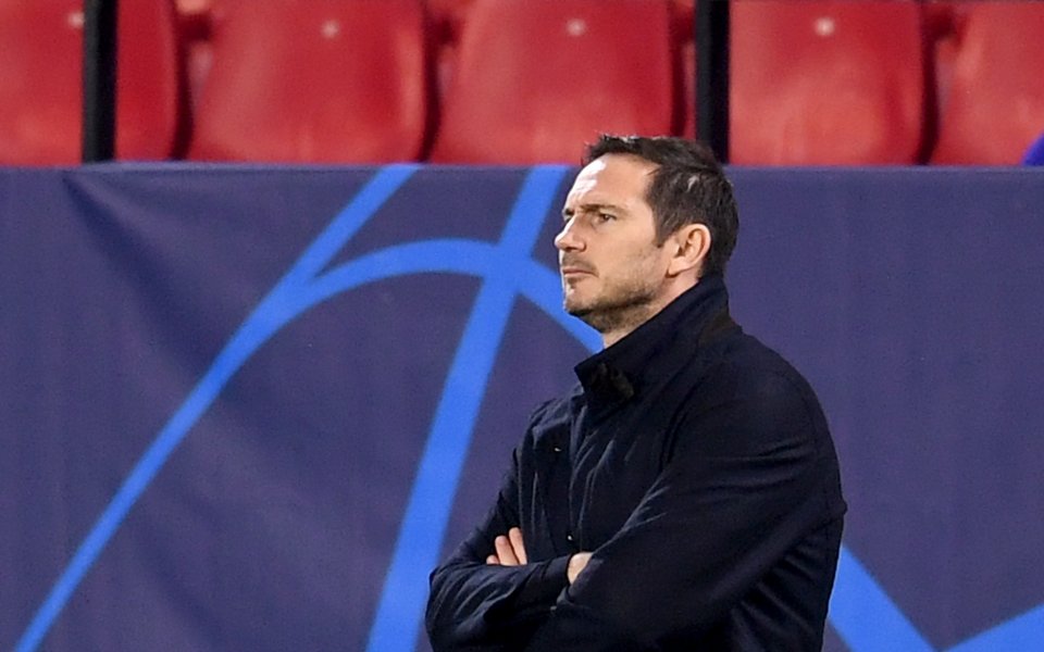 Бранислав Иванович продължава да се изявява на терена, въпреки напредналата