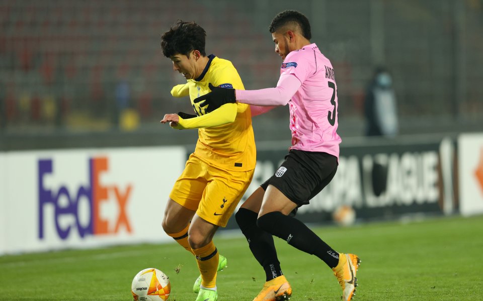 Отборите на ЛАСК Линц и Тотнъм играят при резултат 1:0