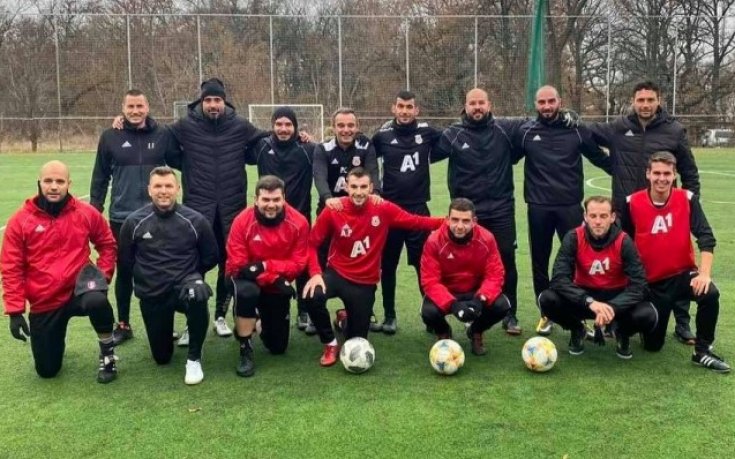 В ЦСКА сплотиха колектива с мач и обяд