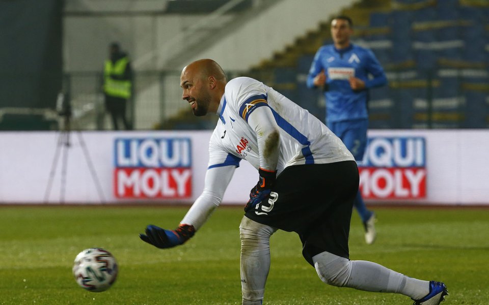 Капитанът на Левски Николай Михайлов спечели вота за &bdquo;Играч на