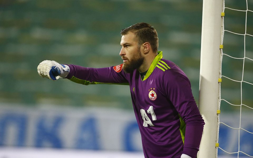 Титулярният страж на ЦСКА Густаво Бусато е под въпросителна за