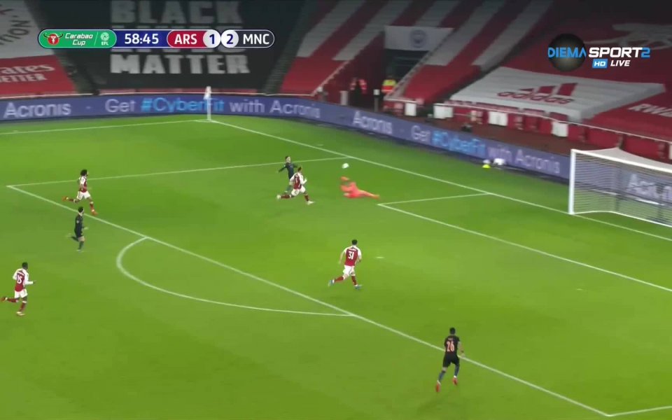 Фил Фодън също наказа Арсенал .native-ad-suggested-news { position: relative; margin-bottom: