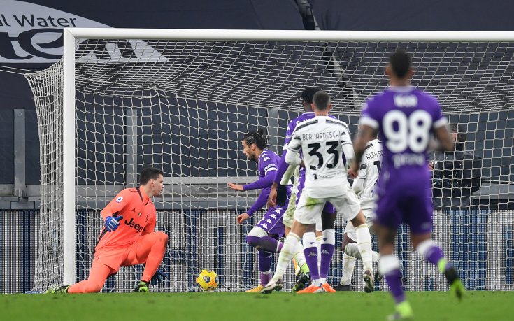 Фиорентина разби десетима от Юве и сложи край на агонията си