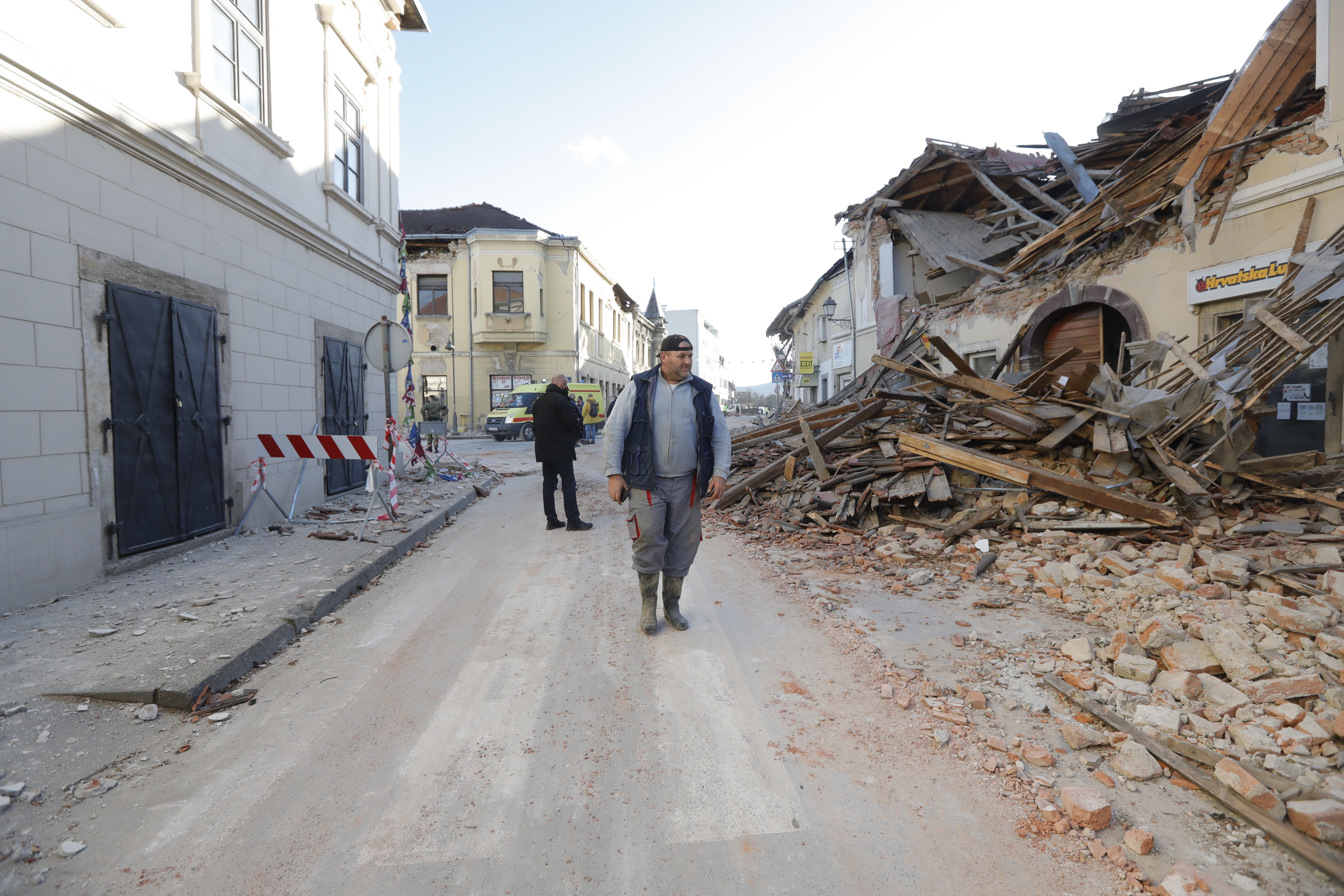 <p>Ново силно земетресение в Хърватия, разрушения и загинали</p>