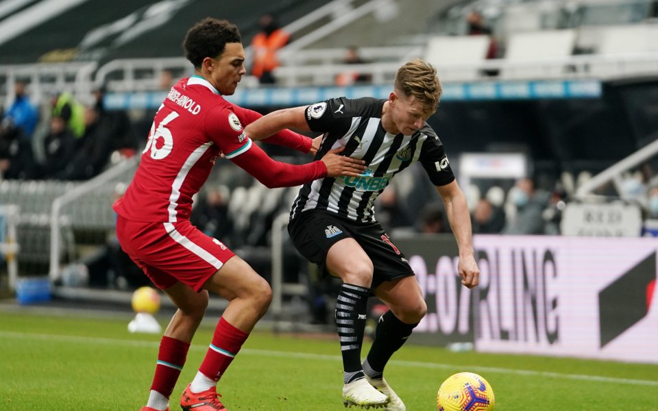 Нюкасъл и Ливърпул играят при резултат 0:0 в единствения днешен