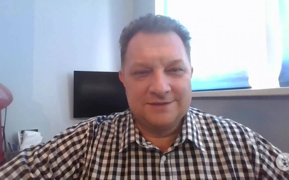 .native-ad-suggested-news { position: relative; margin-bottom: 40px; width: 100%; padding: 20px