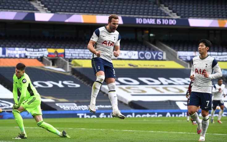 Тотнъм излезе трети след класика над Лийдс Юнайтед