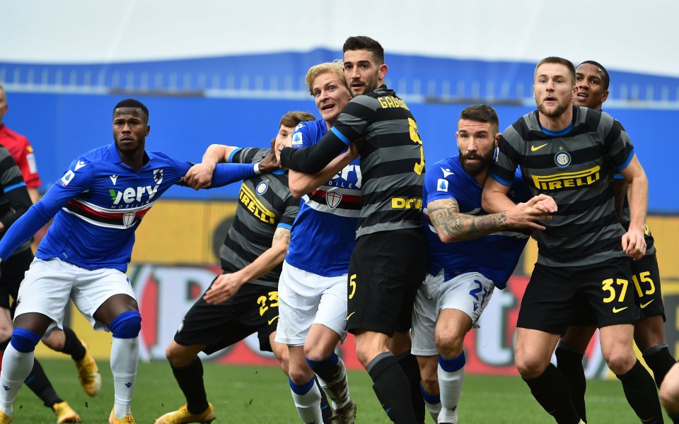 Сампдория победи с 2:1 у дома Интер, нанасяйки едва второ