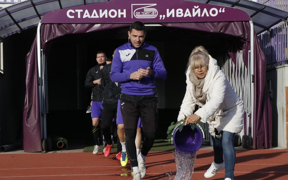 Начало на зимна подготовка от Етър, 7.01.2021