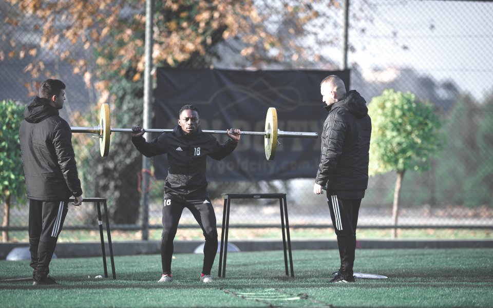 ЦСКА тренира в Алания